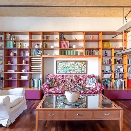 New Trastevere Home: Big, Elegant, Comfy Apartment