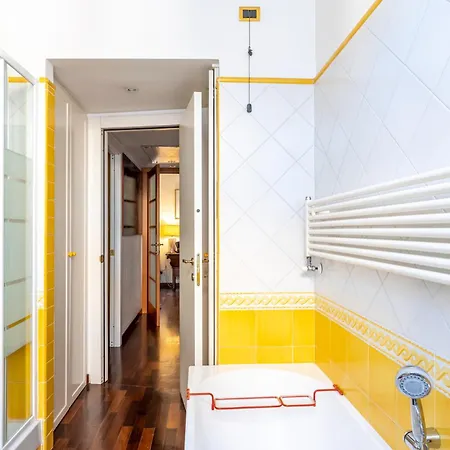Apartment New Trastevere Home: Big, Elegant, Comfy