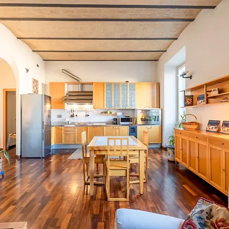 New Trastevere Home: Big, Elegant, Comfy * Rome