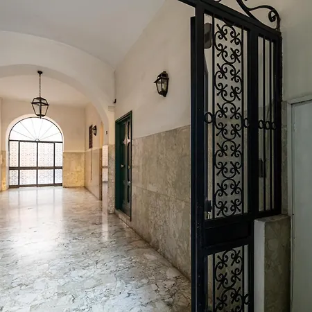 New Trastevere Home: Big, Elegant, Comfy * Rome
