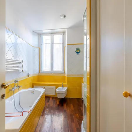 Apartamento New Trastevere Home: Big, Elegant, Comfy Roma